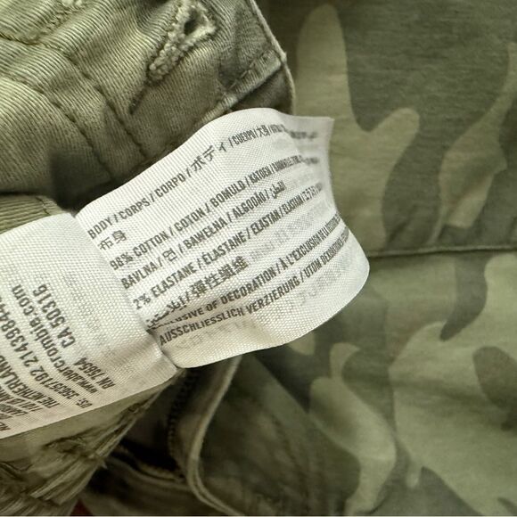 Hollister Camo Jogger Ultra High Rise Banded Ankle Pants Small - Picture 6 of 12